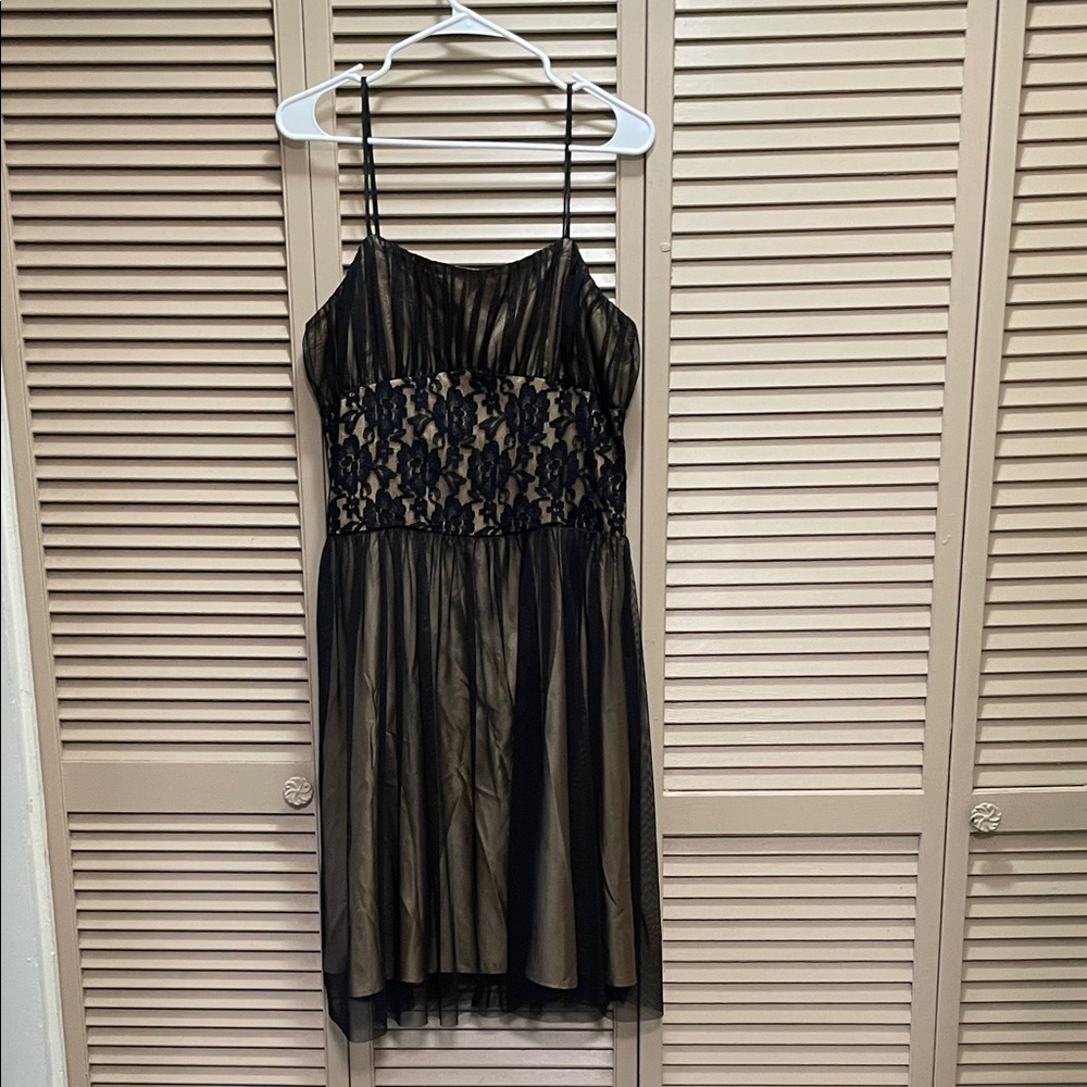 Connected Apparel Black and Tan Midi Dress